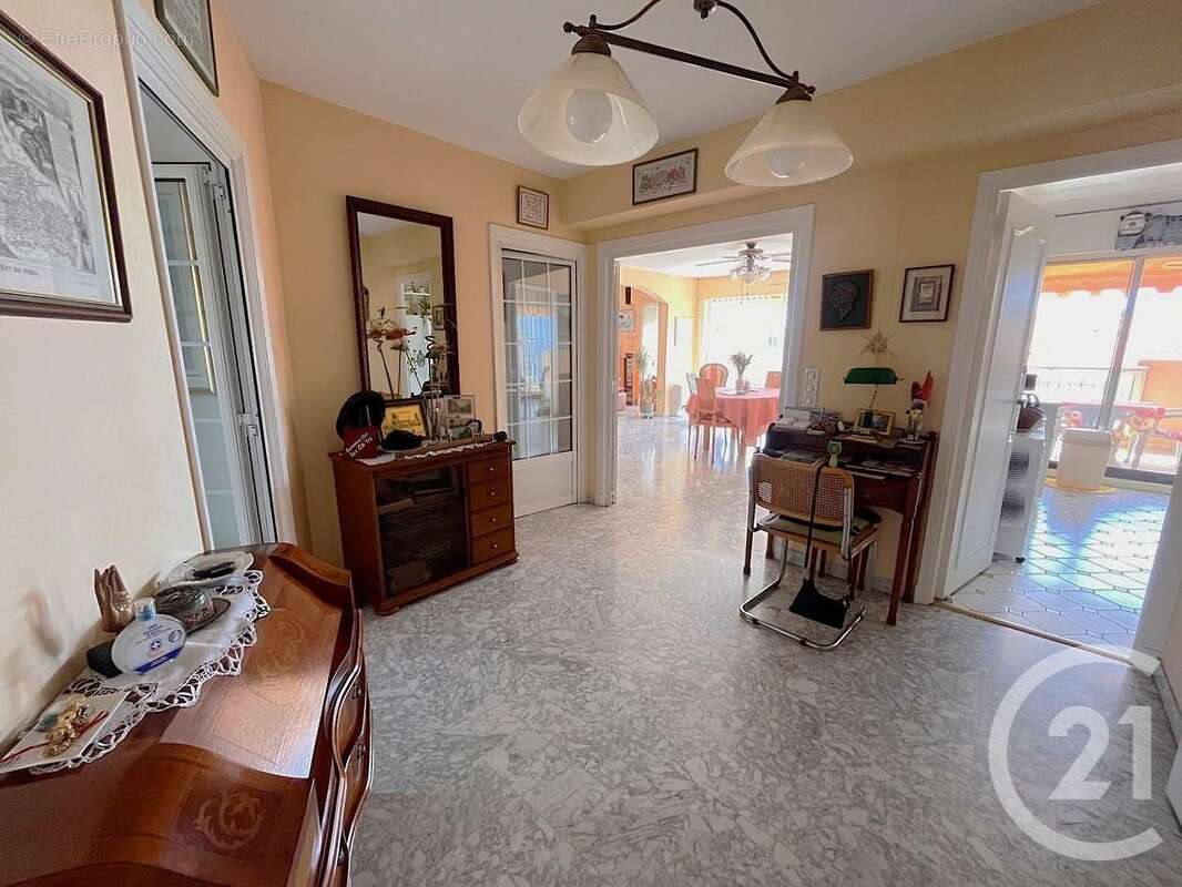 Appartement à ROQUEBRUNE-CAP-MARTIN