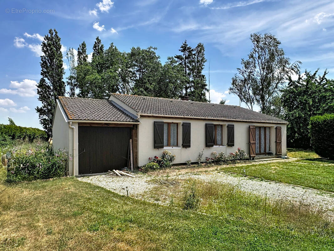 Maison à CHATEAUNEUF-EN-THYMERAIS