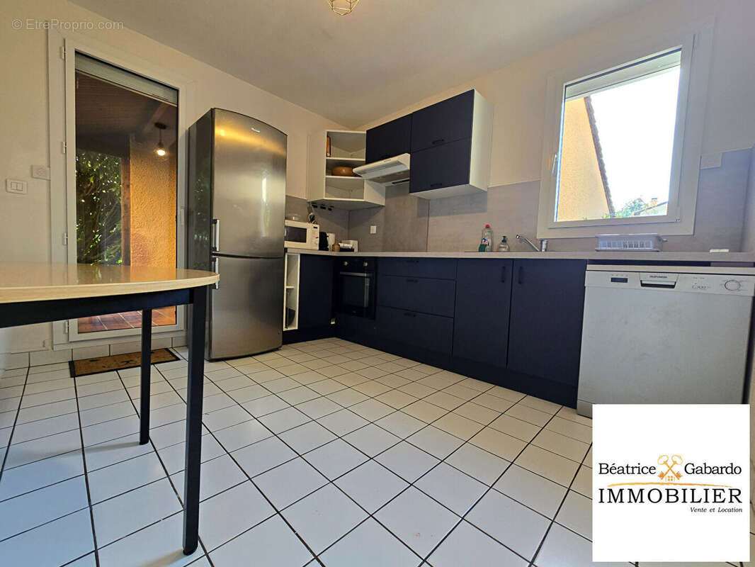 Maison St Genis Laval 5 pièce(s) 130  m² - photo 11