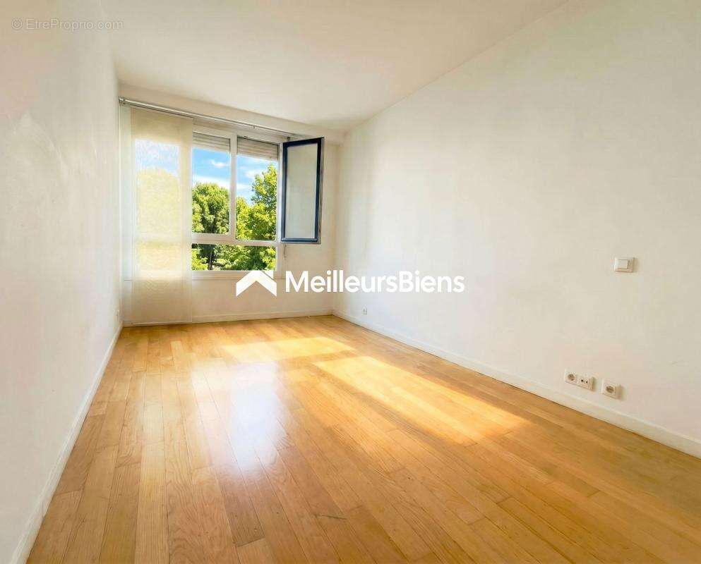 Levallois-Perret 82 m² 4 pièces avec suite parentale et cave - photo 7