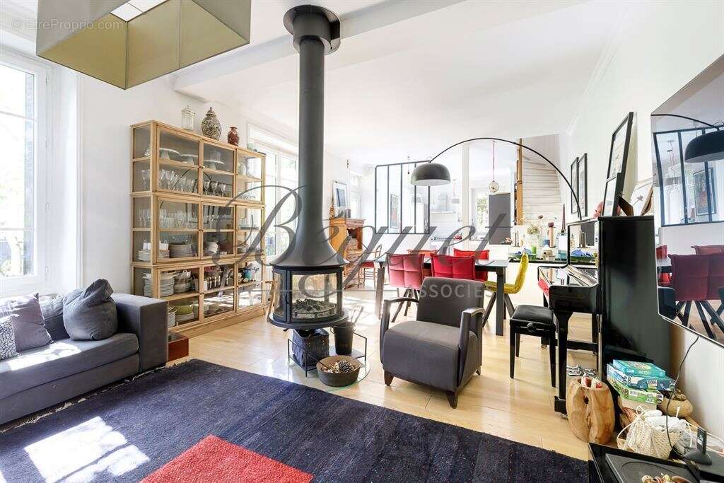 Maison à PARIS-14E