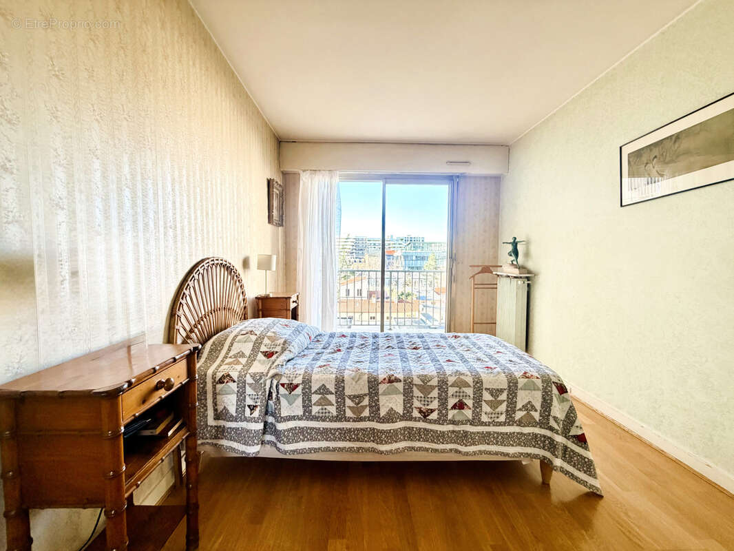 Appartement à PARIS-12E