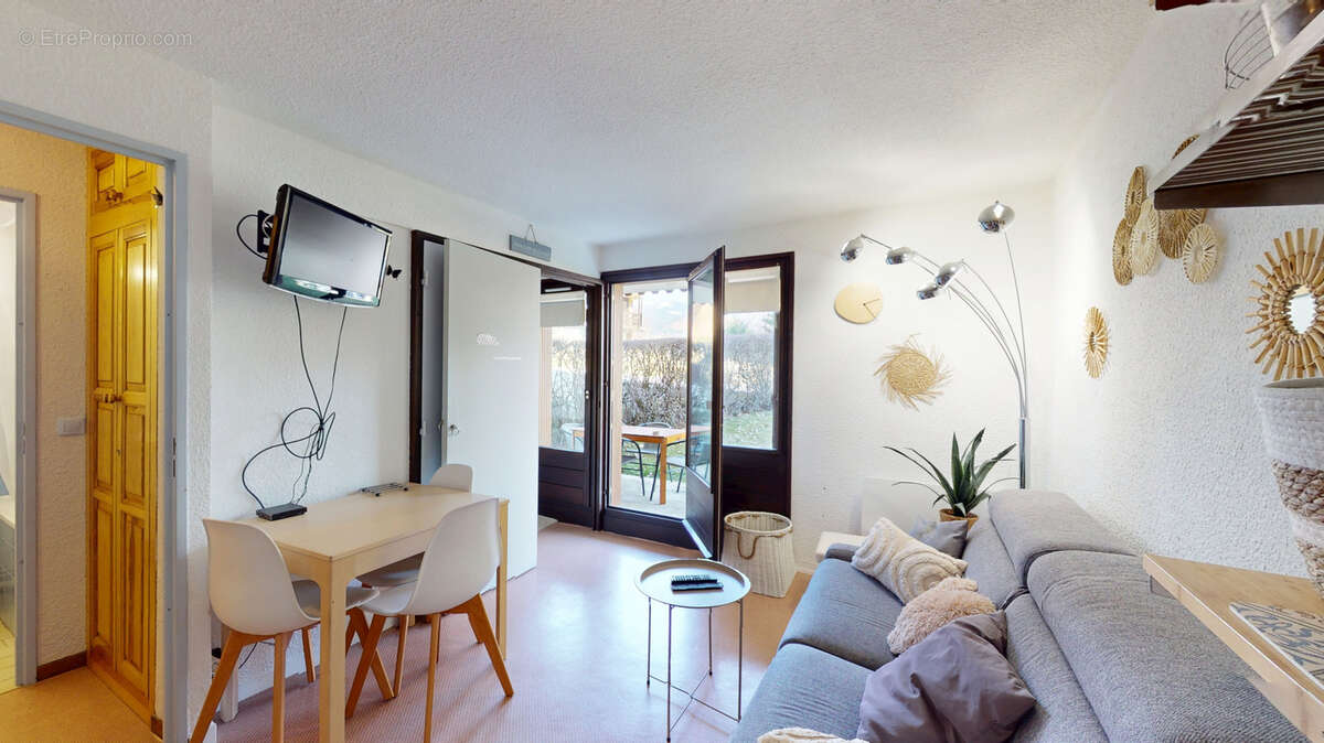 Appartement à ONNION