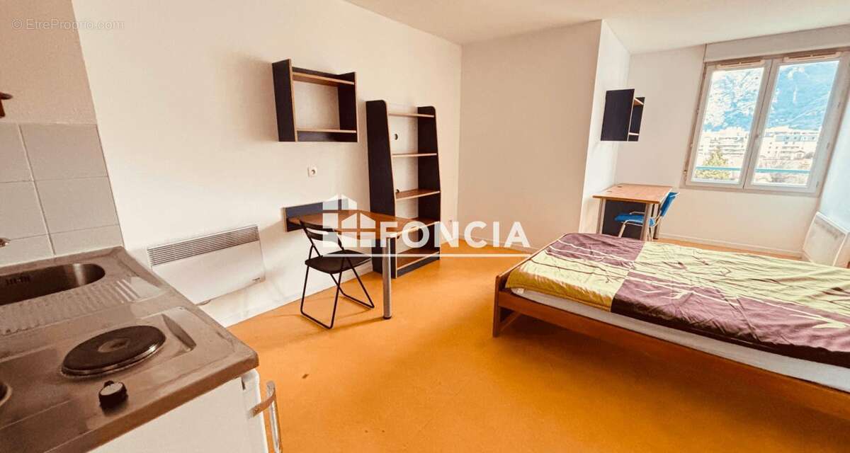 Appartement à FONTAINE