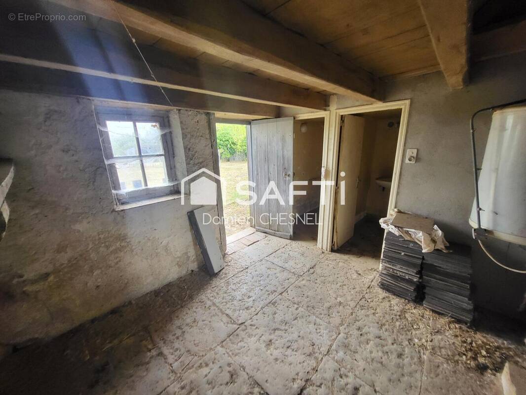Photo 1 - Maison à AINAY-LE-CHATEAU