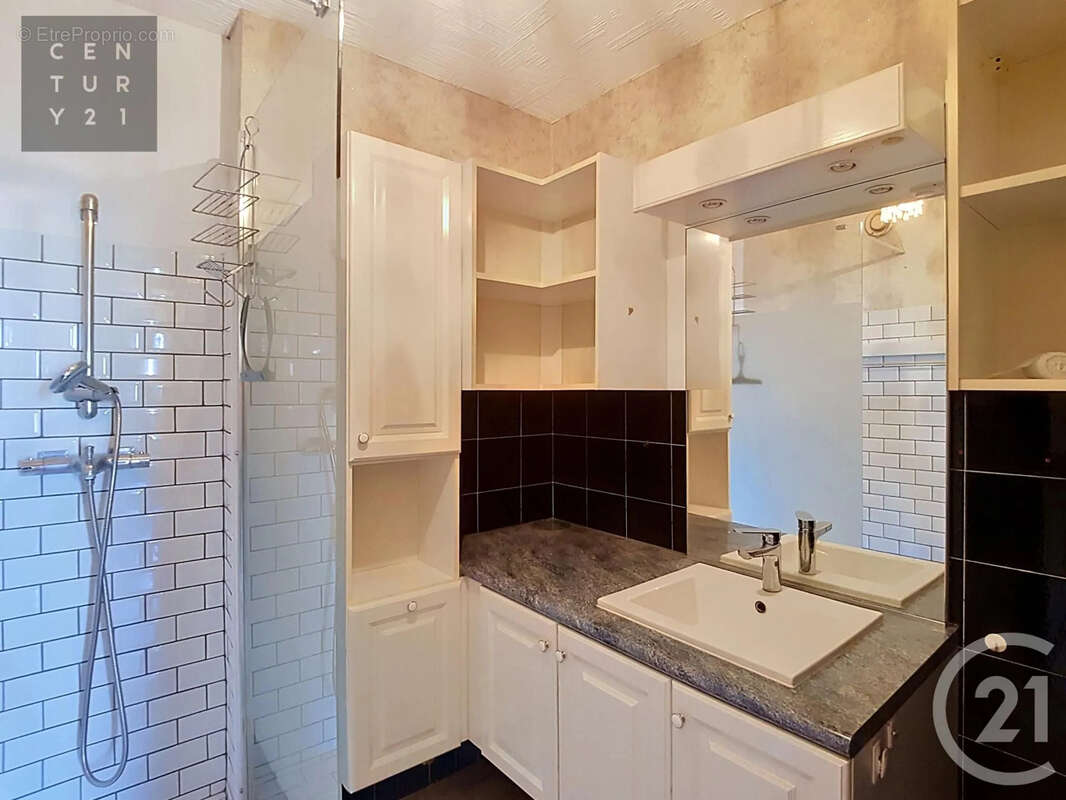 Appartement à SAINT-ANDRE-LES-VERGERS