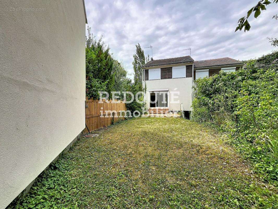 A vendre, maison de type 6 à rénover - photo 15
