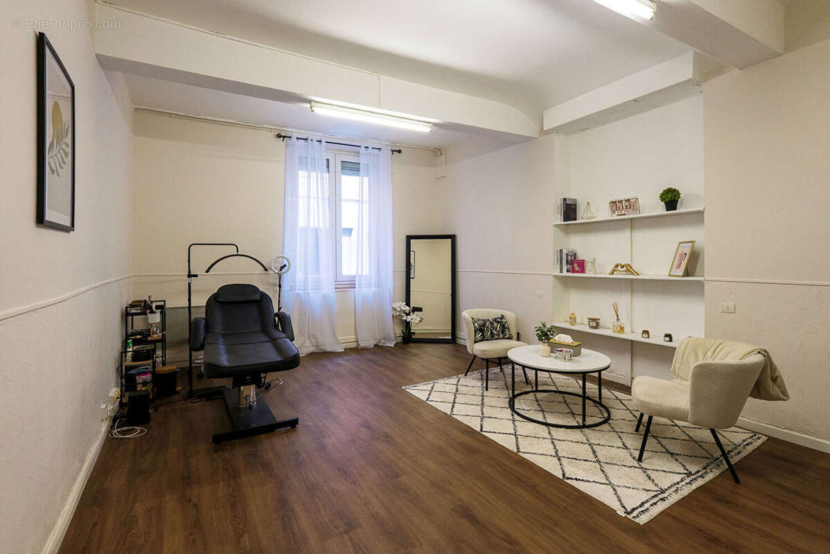 Commerce à CARCASSONNE