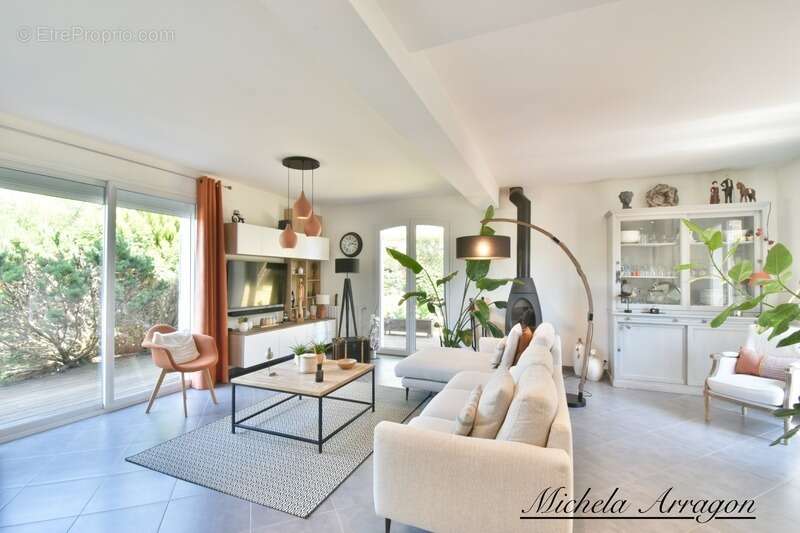 Maison familiale avec parc arboré de plus de 2 000 m² – Grange-sur-Lot - photo 16