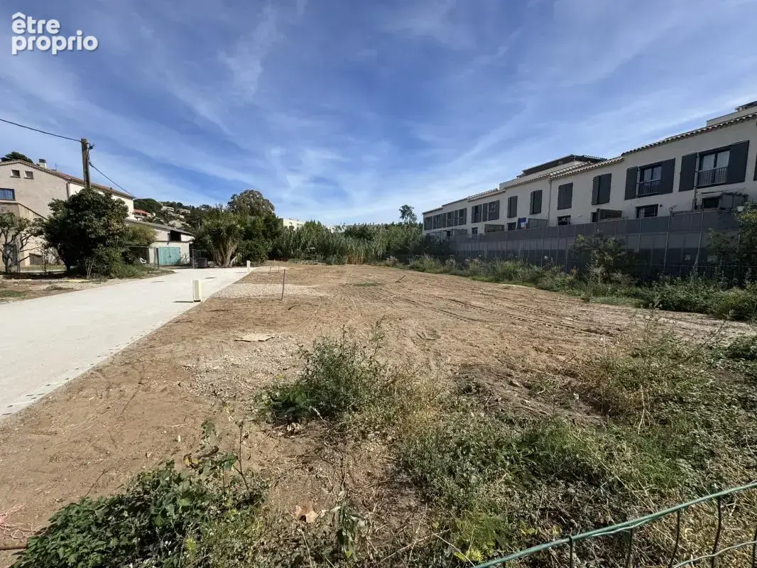 Terrain à LE LAVANDOU
