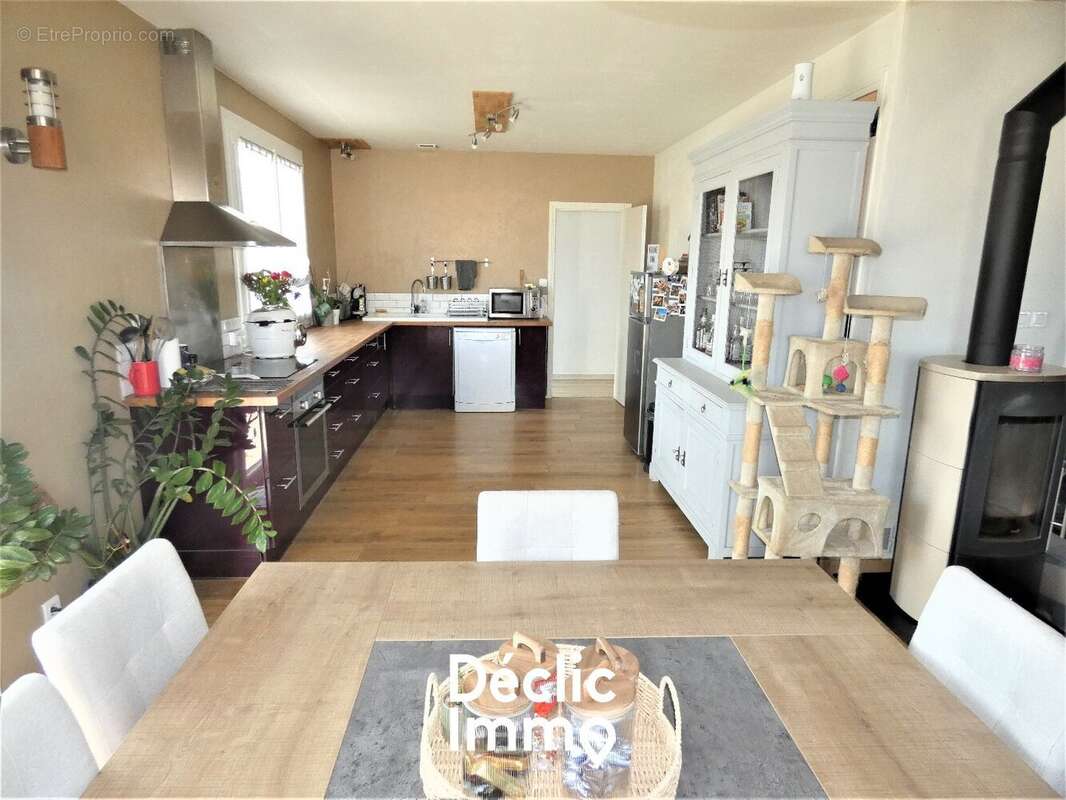 Maison à NIEUL-LE-DOLENT