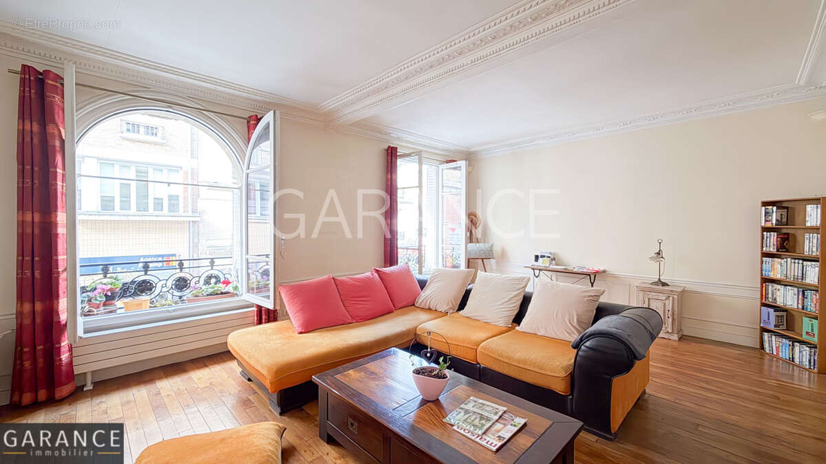 Appartement à PARIS-12E
