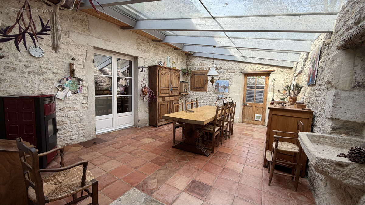 Maison à SAINT-JULIEN-DE-L'ESCAP