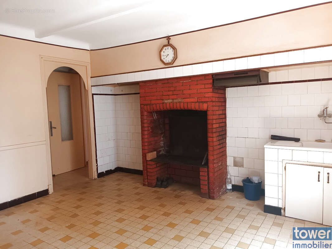 Maison à VILLARDONNEL