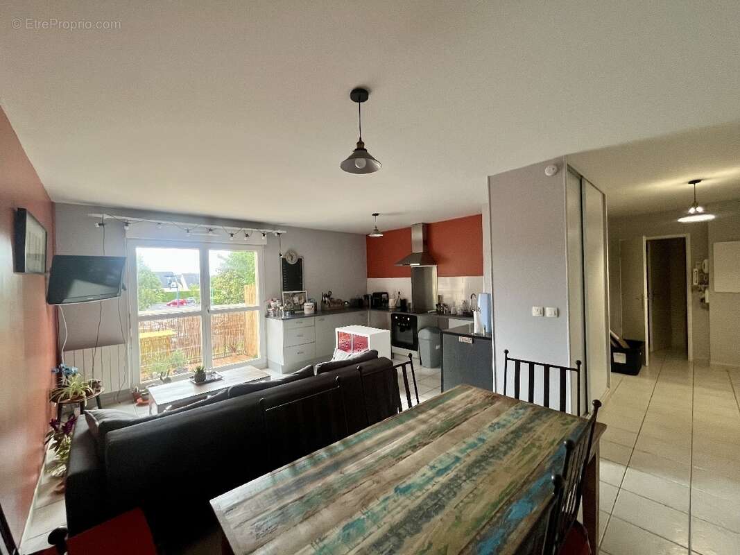 Appartement à PORT-EN-BESSIN-HUPPAIN