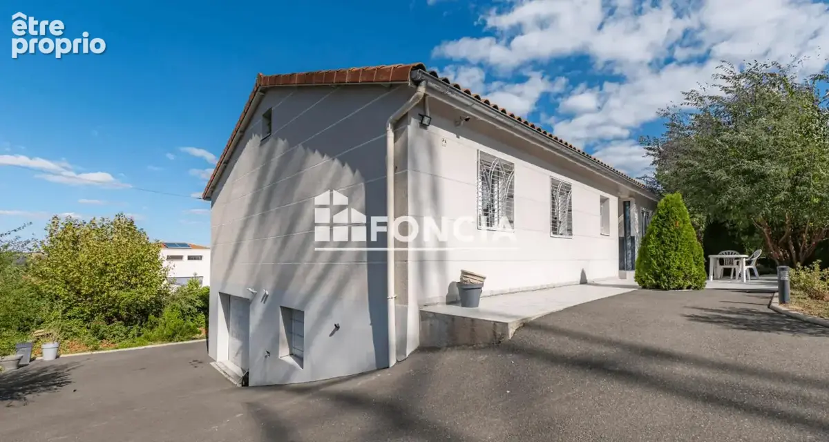 Maison récente 150 m² avec 6 chambres, terrain et vue dégagée – Firminy - photo 2