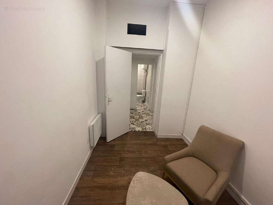 Photo 8 - Commerce à PARIS-19E