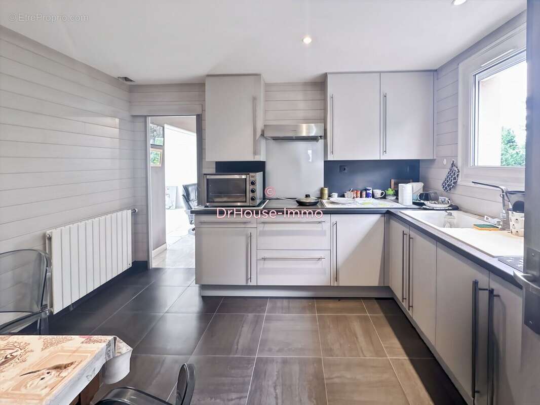 Maison 131 m² à La Chapelle-Du-Bois  - photo 30