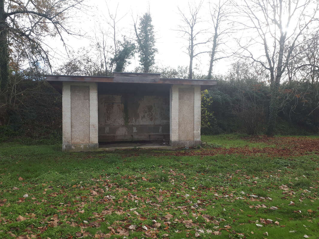 Maison à AVAILLES-LIMOUZINE