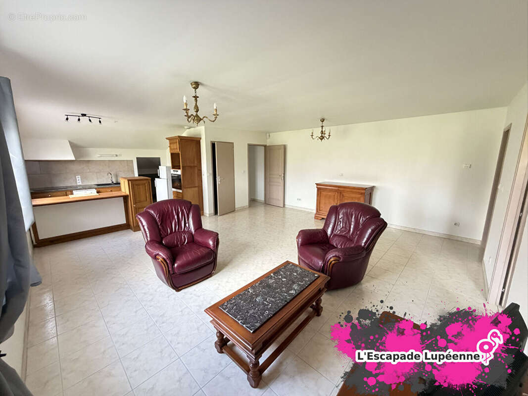 Maison à SAINT-LOUP-SUR-SEMOUSE