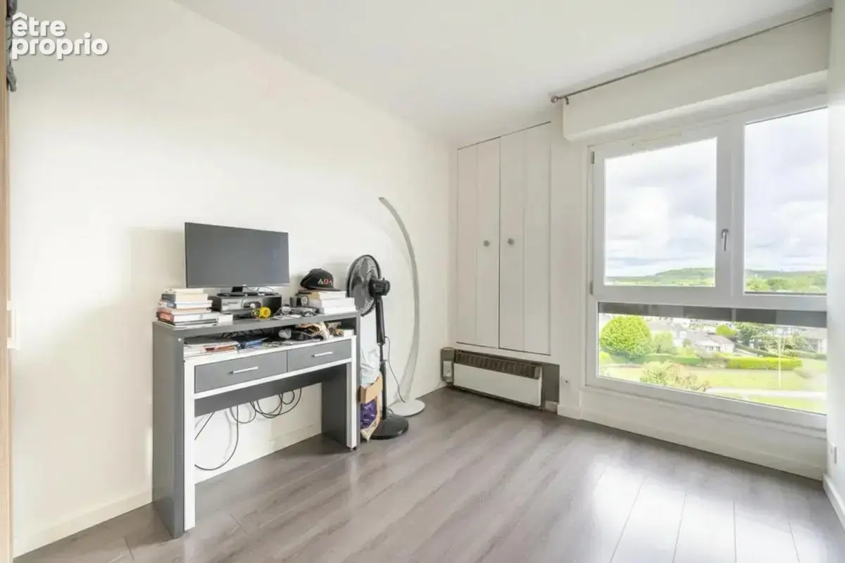 Élancourt Grand 4 pièces vue imprenable avec balcon - photo 11