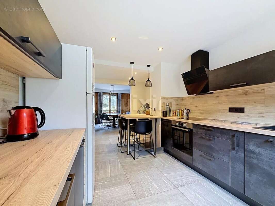 Grande maison composee de 2 appartements et garage - photo 13