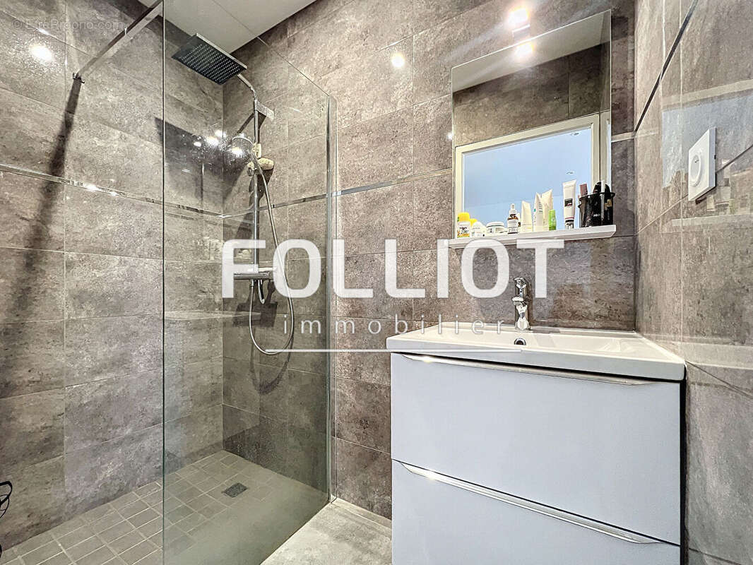 Maison à BIEVILLE-BEUVILLE