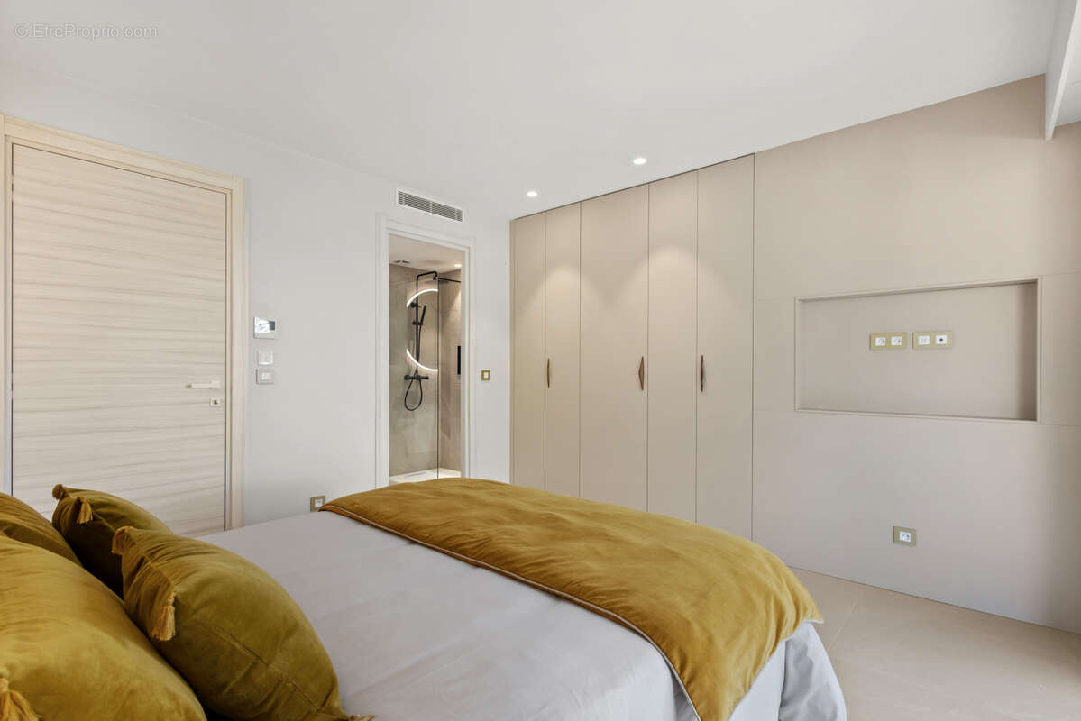 Appartement à LE CANNET