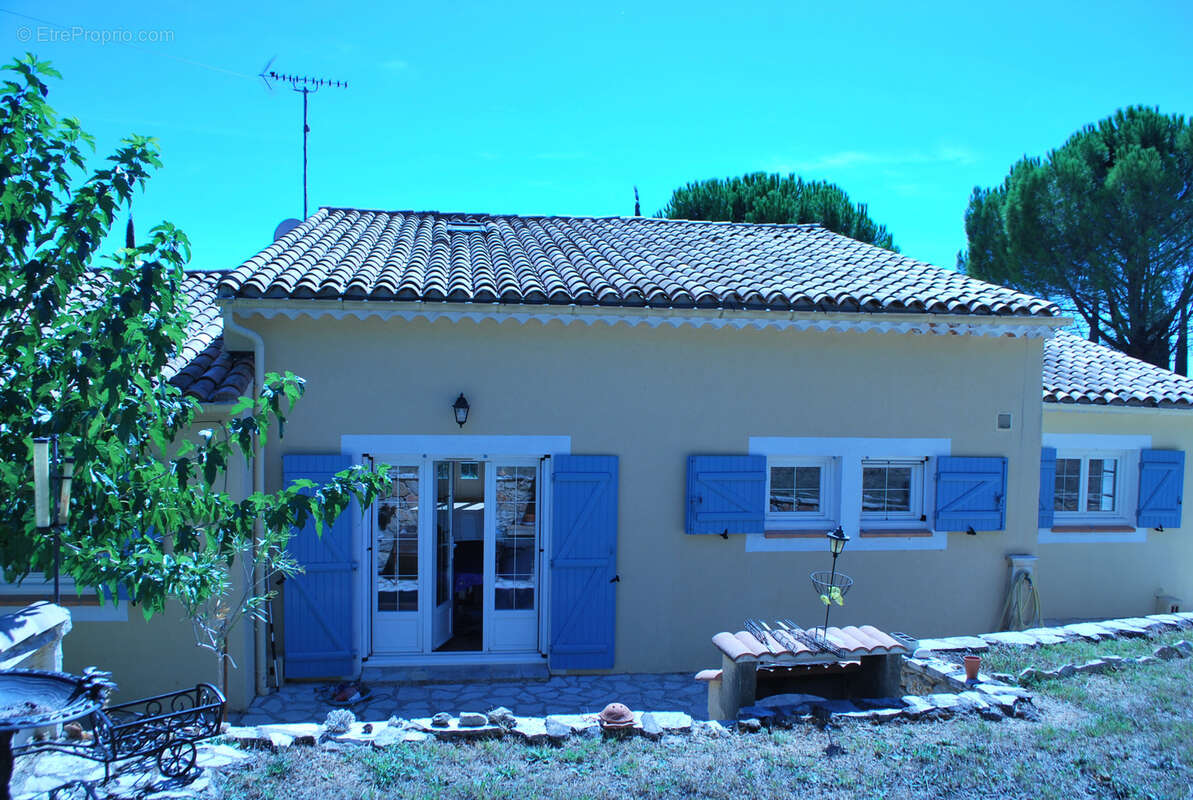 Maison à VILLECROZE