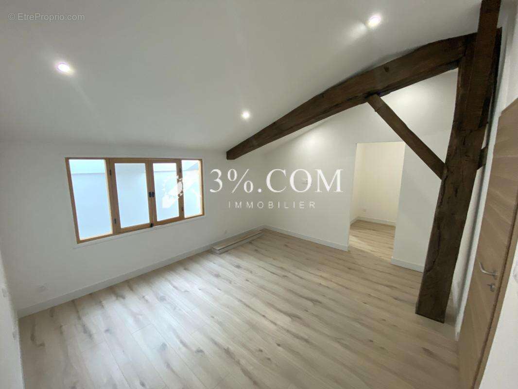 Appartement à PAGNEY-DERRIERE-BARINE