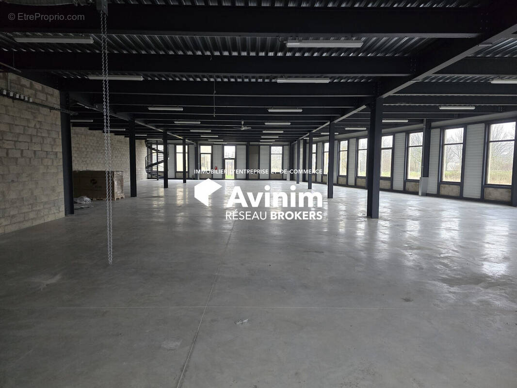 Commerce à TREMBLAY-EN-FRANCE