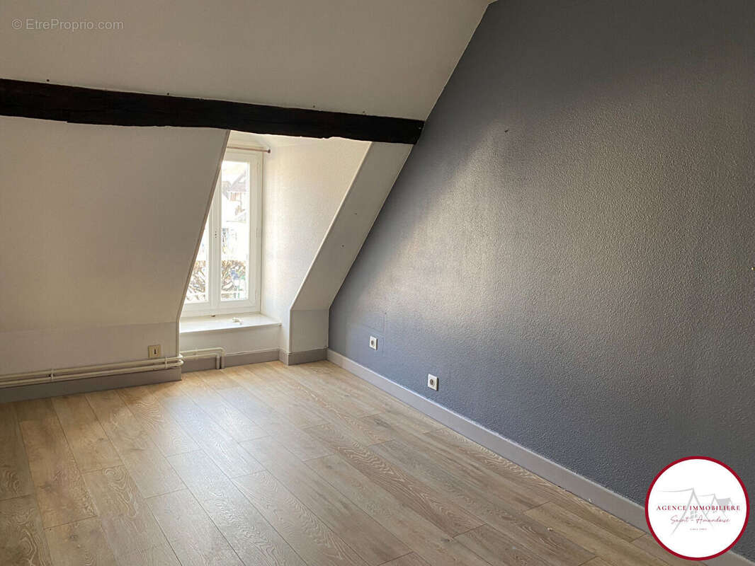 Appartement à SAINT-AMAND-MONTROND