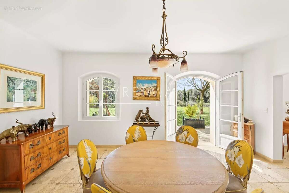 Maison à TRANS-EN-PROVENCE