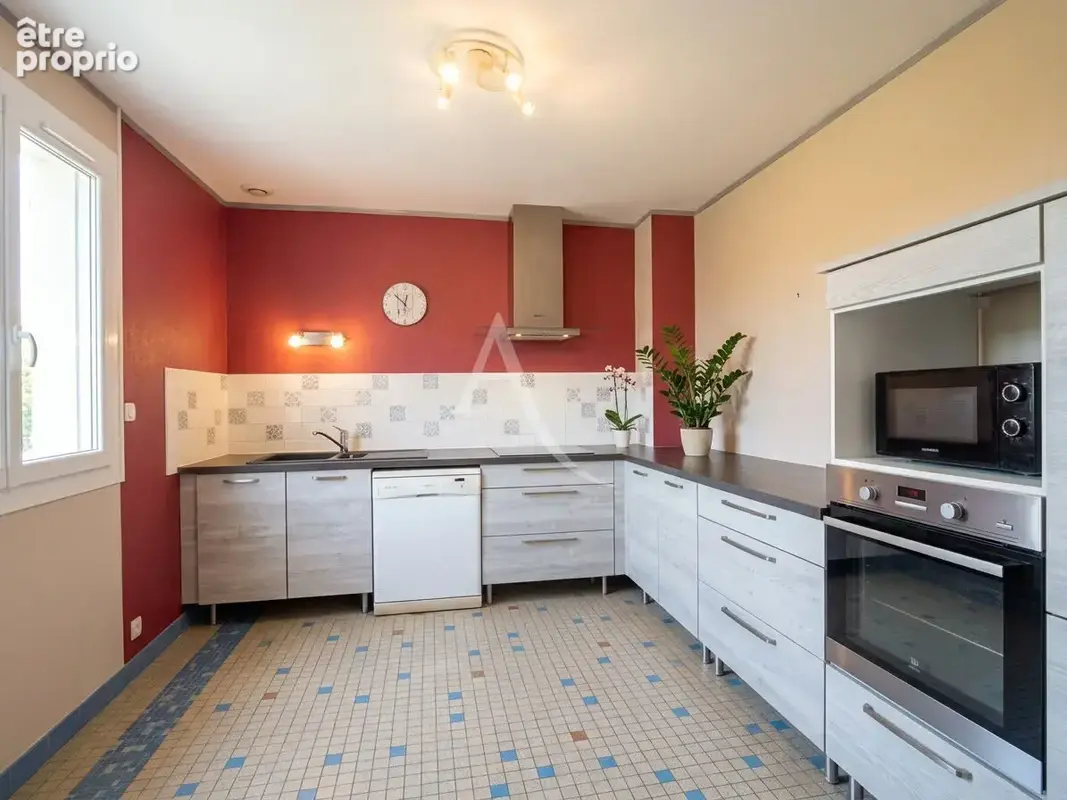 EN VENTE - GARCHIZY - Maison  4 chambres sur sous-sol - photo 3
