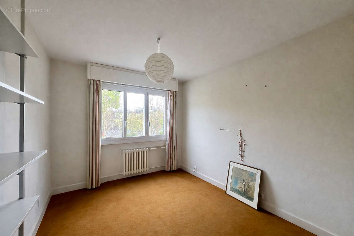 Appartement à VILLE-D'AVRAY