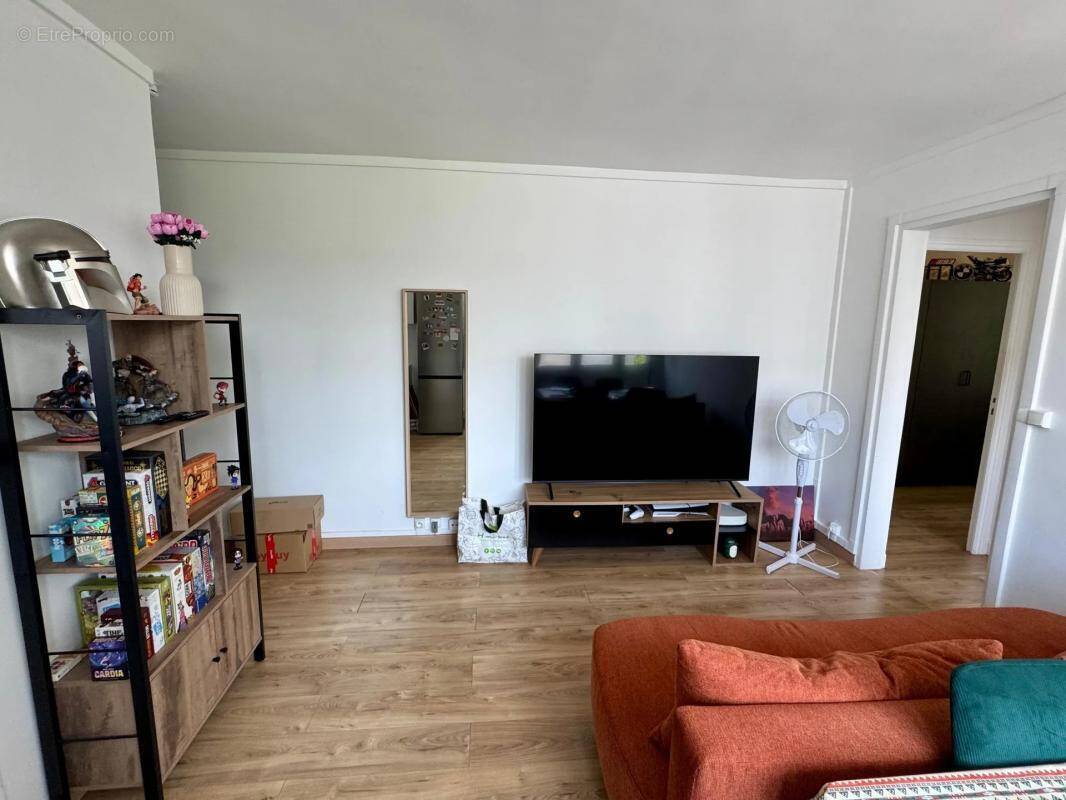 Appartement à LE BLANC-MESNIL