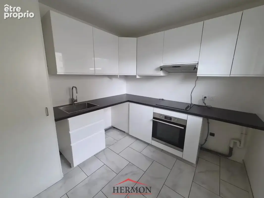 ASNIERES - Appartement 2 pièces avec terrasse et parking - photo 10