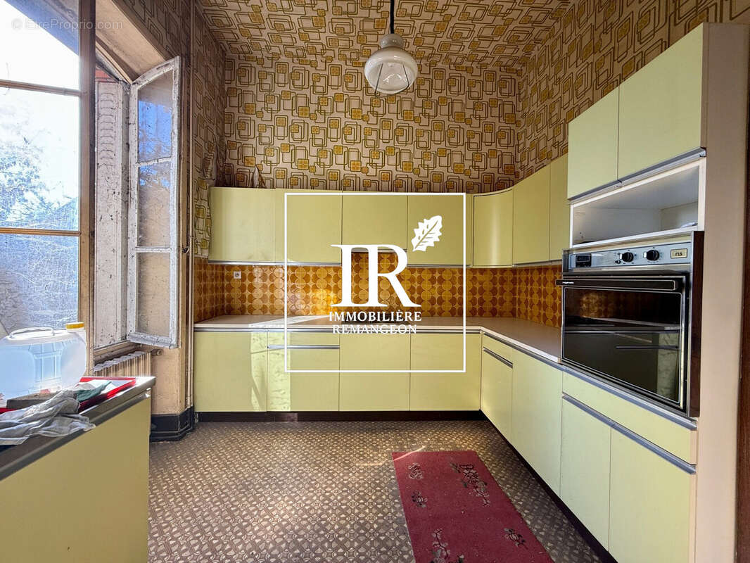 Maison 210 m² à Vierzon  - photo 6
