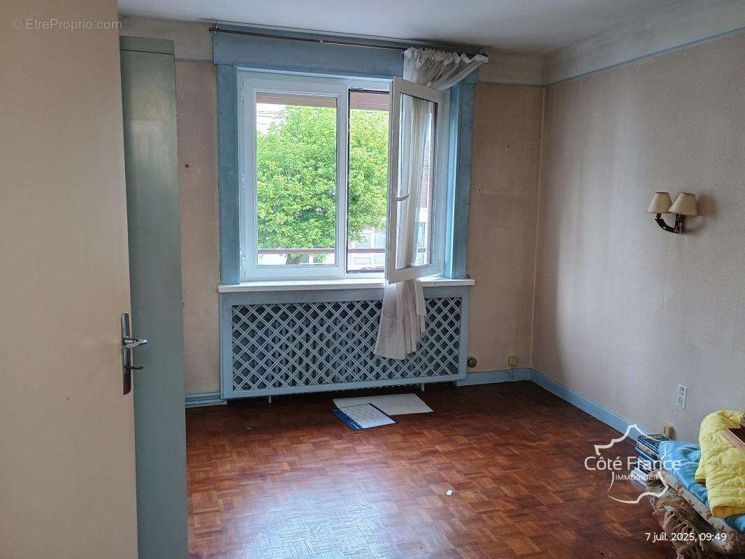 Maison à SAINT-QUENTIN