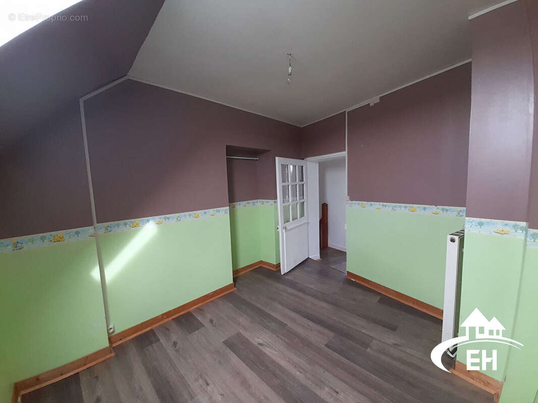 Appartement à RUGLES