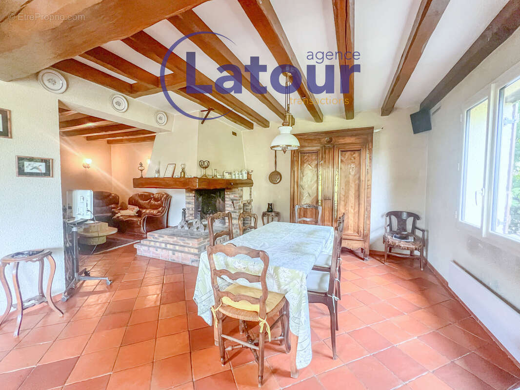 Maison à BU