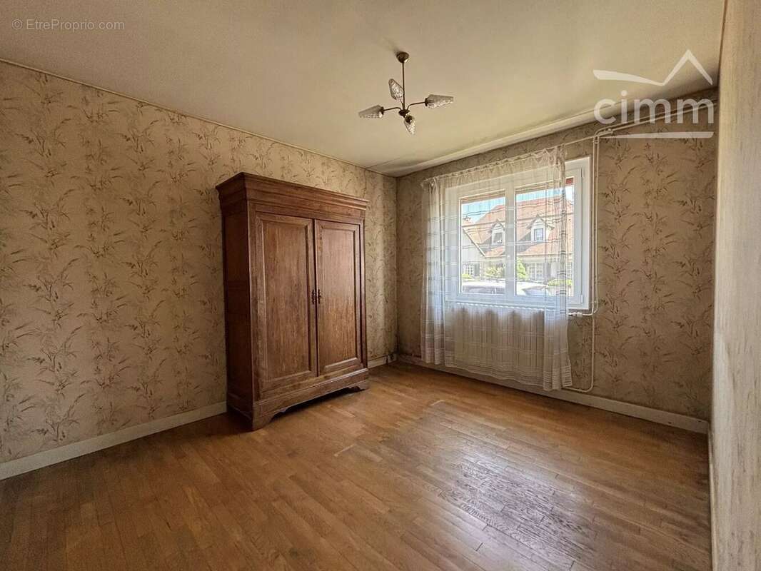 Maison à DOMPIERRE-SUR-BESBRE