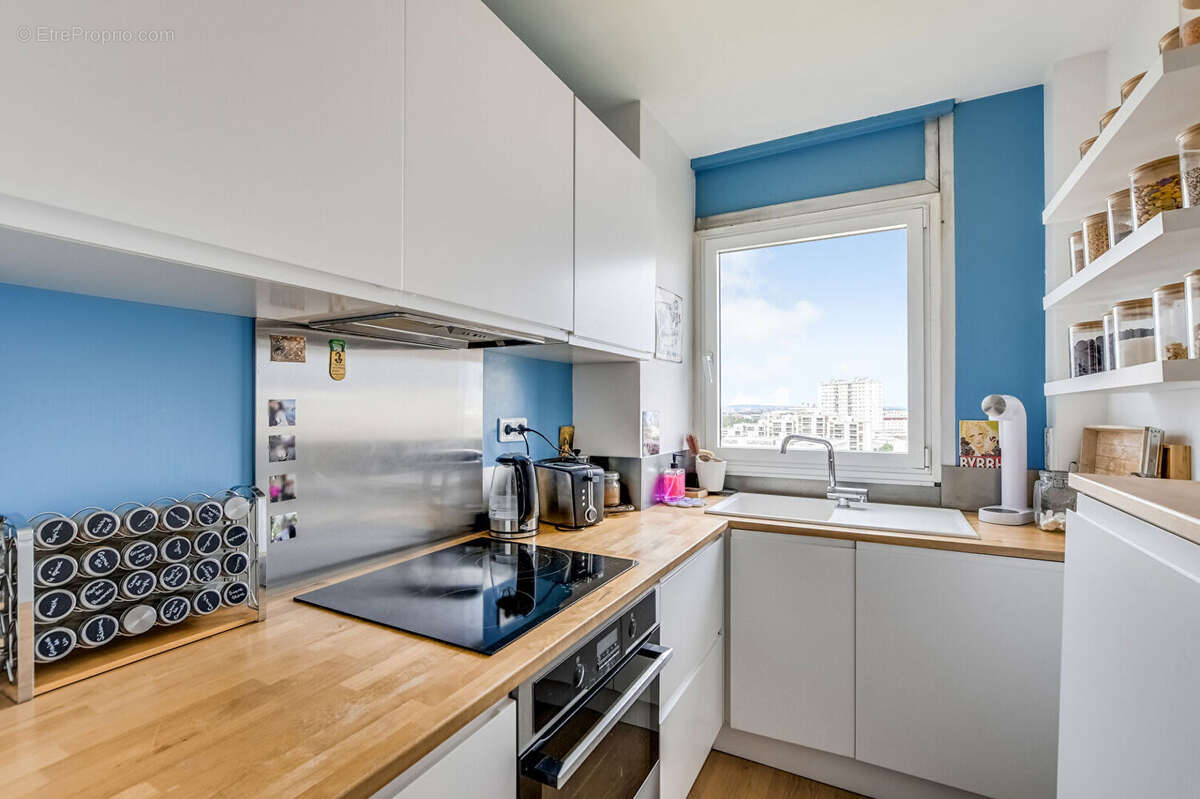 Appartement à PARIS-19E