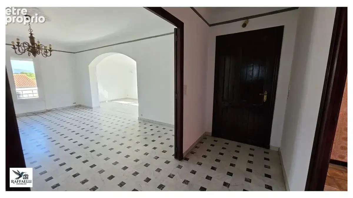 Appartement 3 pièces 92 m² à vendre à Puget-Sur-Argens (83480) - photo 4
