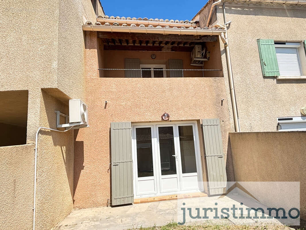 Maison à LAPALUD
