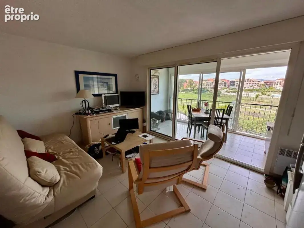 À VENDRE – Superbe T2 de 41m2 meublé avec vue panoramique – Marines de Gassin - 83580 (à 5 km de Saint-Tropez) - photo 4