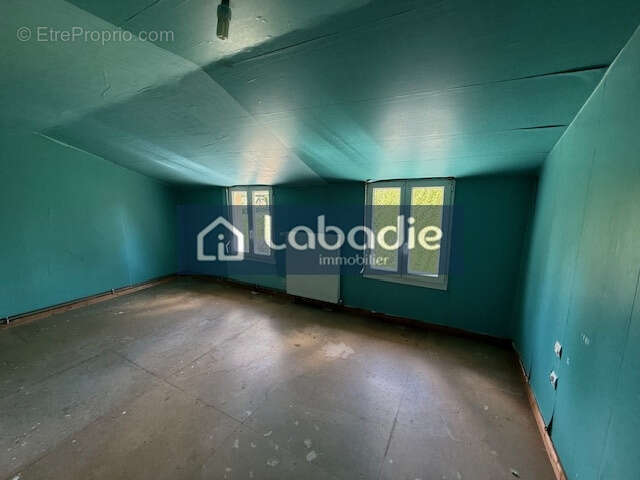 Maison 5 pièces, 124m2 terrain de 2619m2. - photo 9