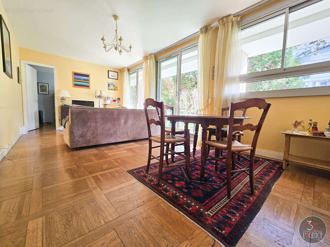 Appartement à FONTENAY-SOUS-BOIS