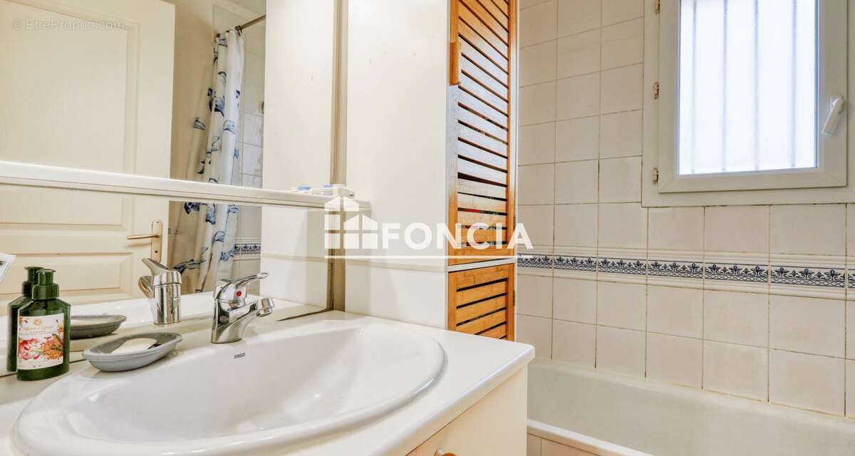 Labastidette: t3 de 63 m2 + parking - photo 5