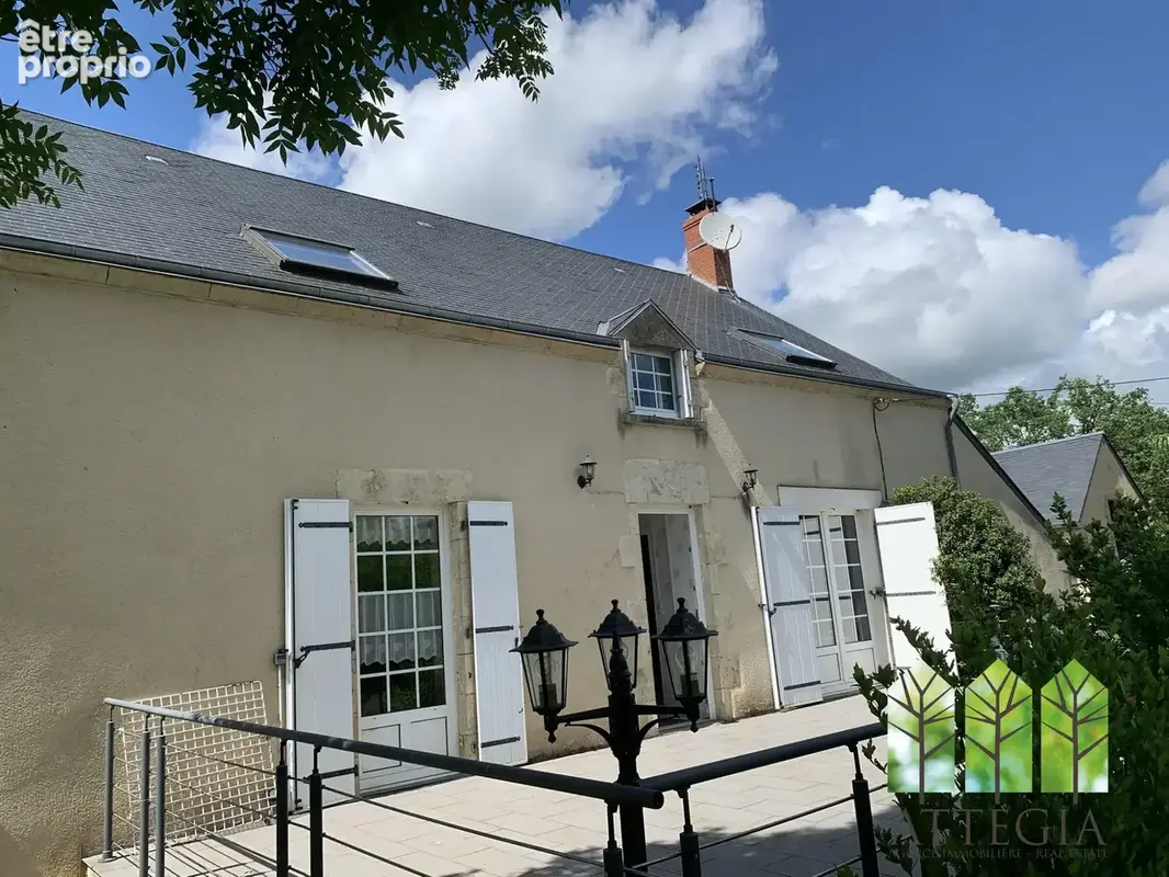 Maison 10 pièces 234 m² à vendre à Chassignolles (36400) - photo 3